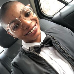 Meet your Posher, Hippie